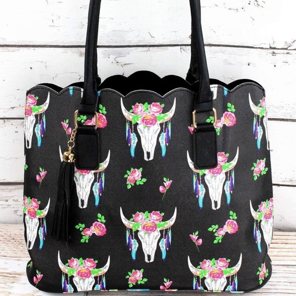 NGIL Handbags - FREE SPIRIT STEER FAUX LEATHER SCALLOPED TOTE